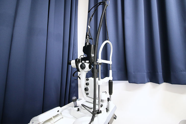 スリットランプ